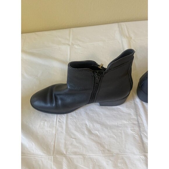 Woman's Boots Steve Madden leather Boot Size 8 zip "True" - Picture 15 of 16